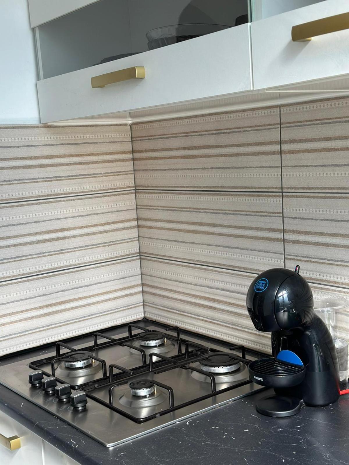 Special Apartment Nadeva ซูชาวา ภายนอก รูปภาพ
